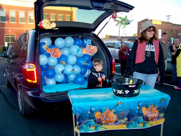 Trunk or treat 2.jpg